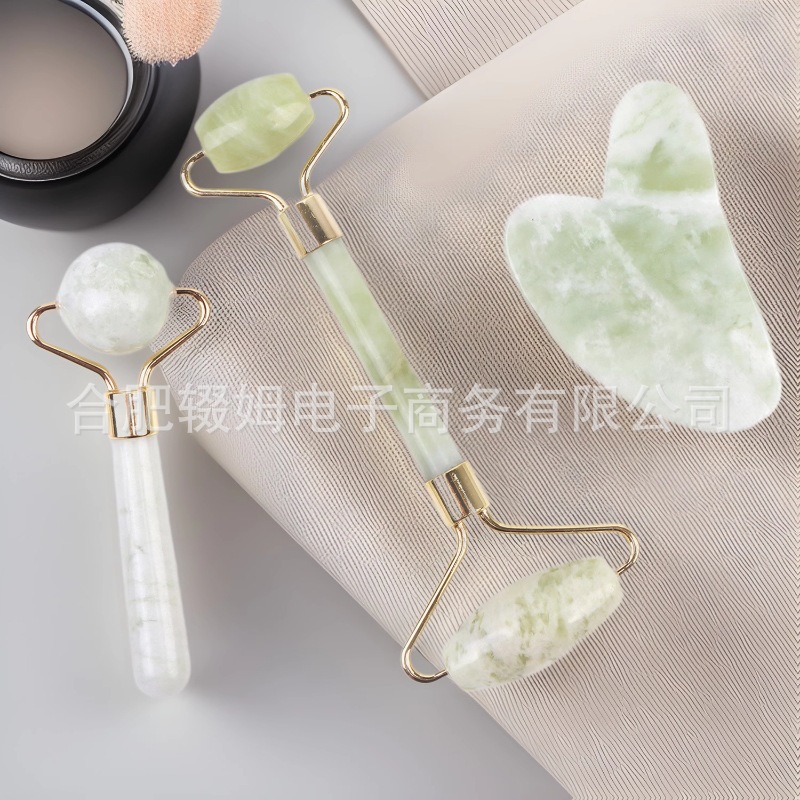 岫岩甲翠绿玉石滚轮按摩脸部刮痧板美容按摩器跨境经络保健按摩工具详情9