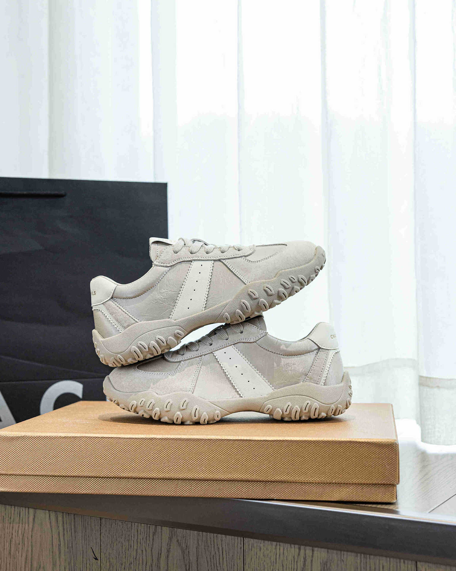A new type of leather anti-slip and versatile De Xun shoes for women with soft soles, 56002, which can increase height by 7 cm pic 32