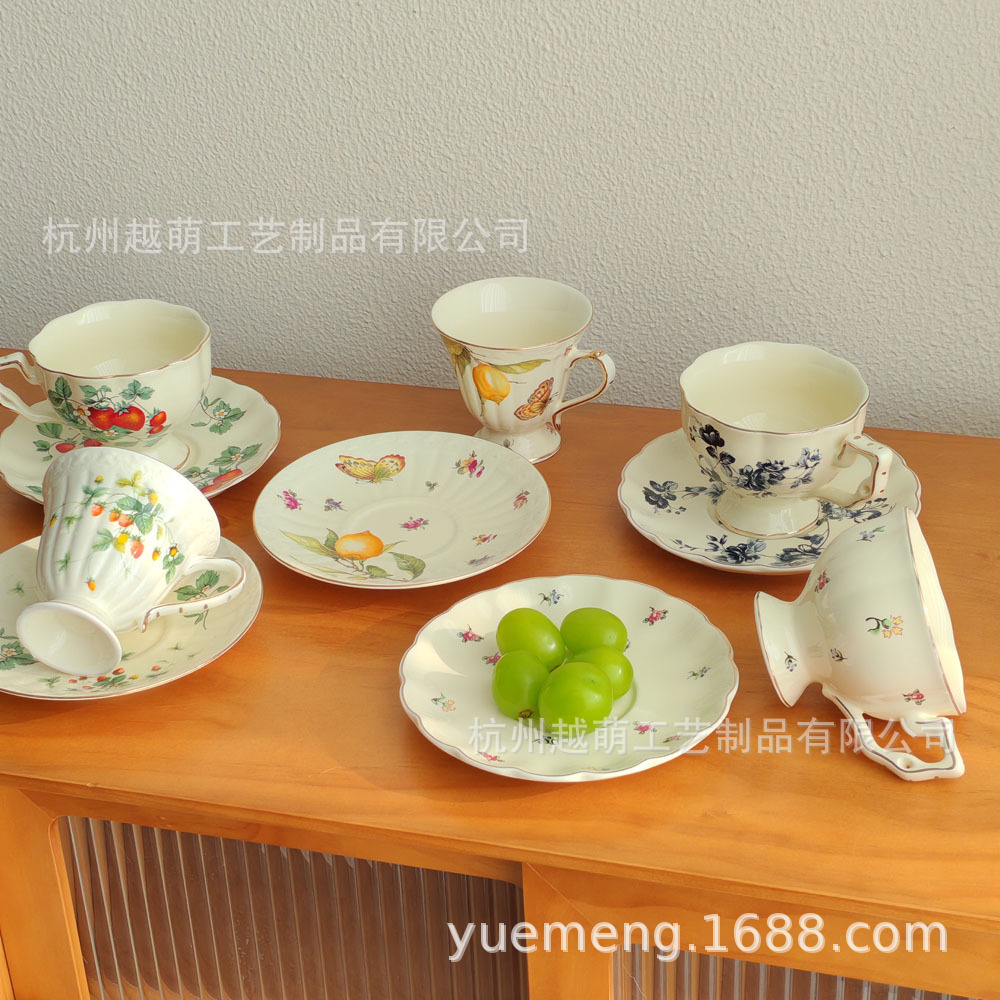 European-style ins coffee cup and saucer set, ceramic, British-style gold-edged tea cups and teapots, French restaurant cups, daily gifts pic 17