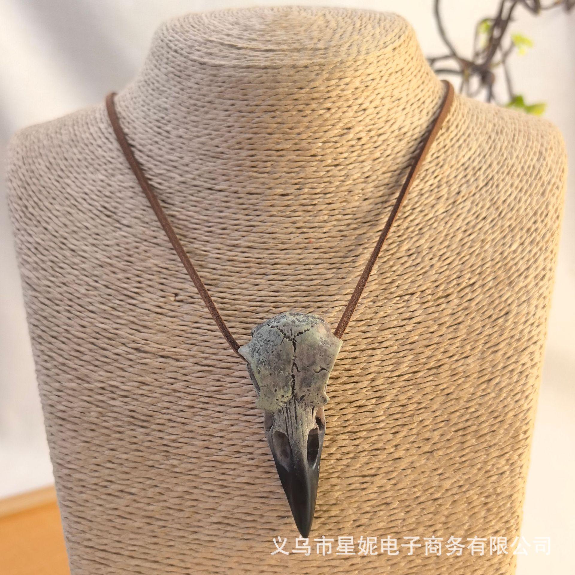 New Chinese-style Zen-inspired cylindrical ebony pendant necklace, a female ethnic style simulation bird bone, versatile and niche design, simple and elegant pic 13