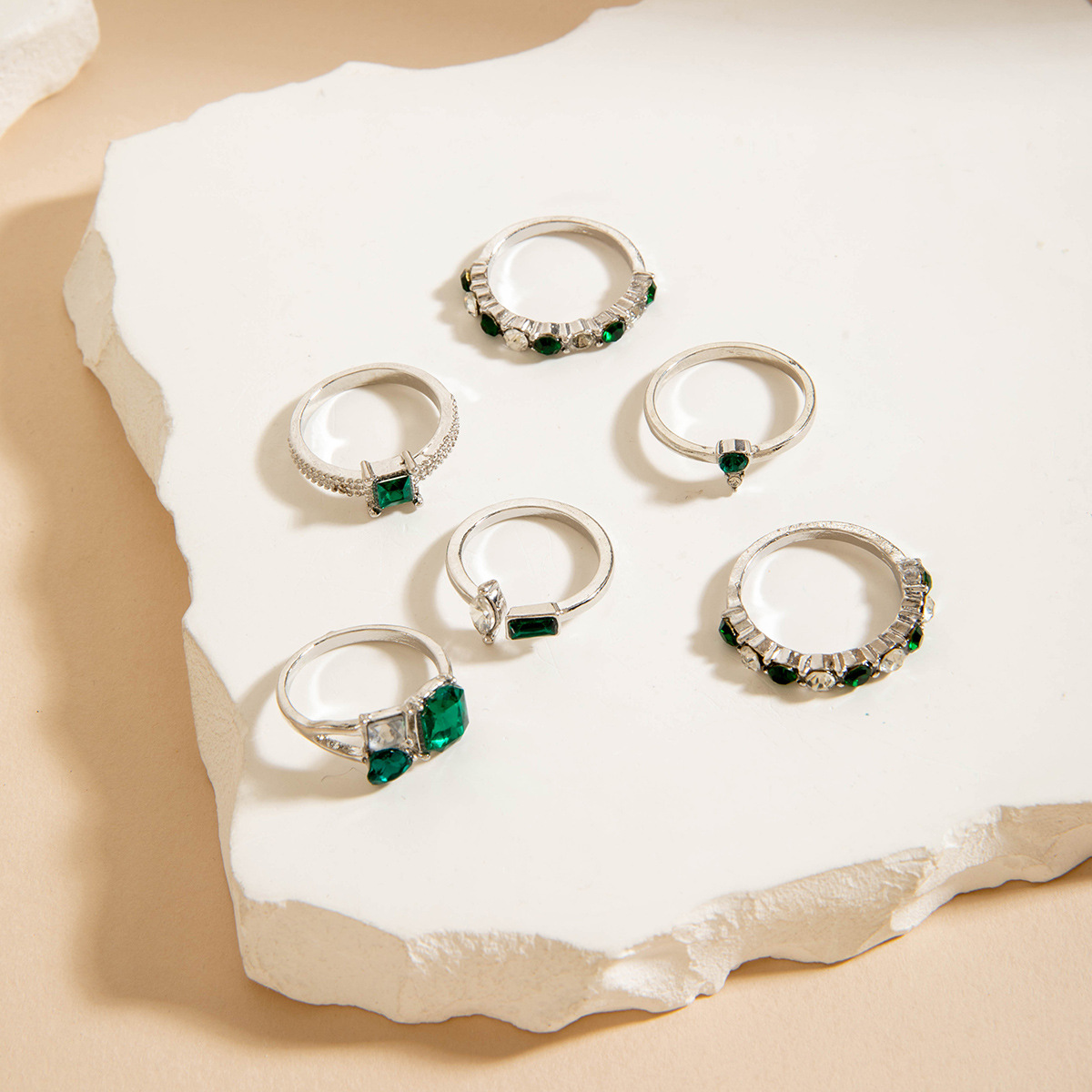 欧美流行饰品戒指手饰 蛇形爱心仿绿宝石镶钻ins风五件套戒指女详情75