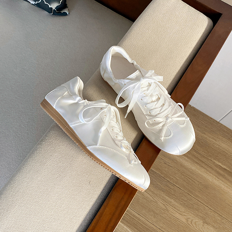2025春季新款芭蕾风甜妹圆头缎面运动板鞋蝴蝶结休闲德训鞋女详情8