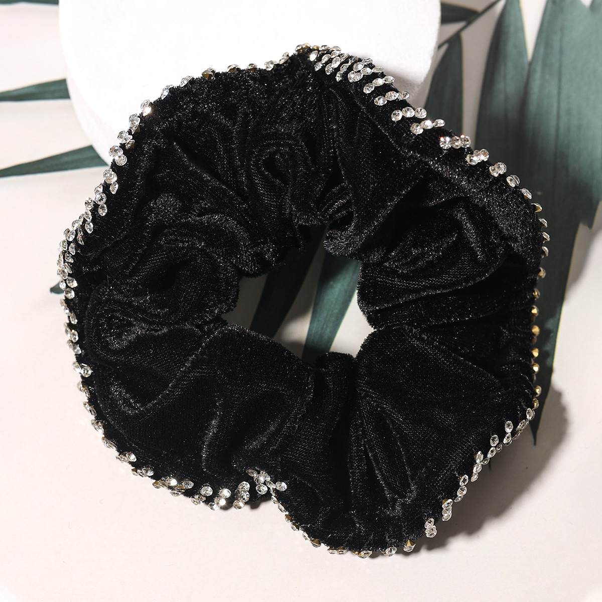 新款镶钻不倒绒发圈金丝绒带钻头饰盘发点钻绒布大肠圈韩版发饰详情2