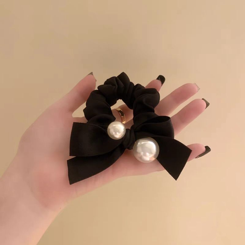 2024年新款小香风蝴蝶结珍珠头绳 高级感皮筋女头饰发绳女 韩国潮流发圈女士优雅头饰详情3