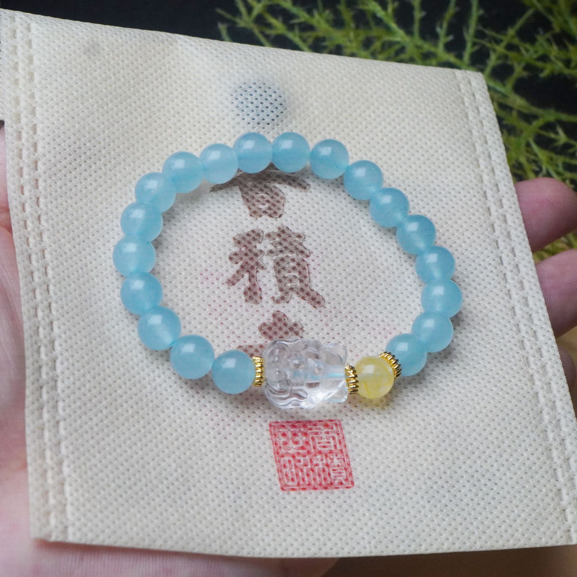 天然海蓝宝搭配冰透水晶手串女轻奢高级感九尾狐手链串珠饰品配饰详情3