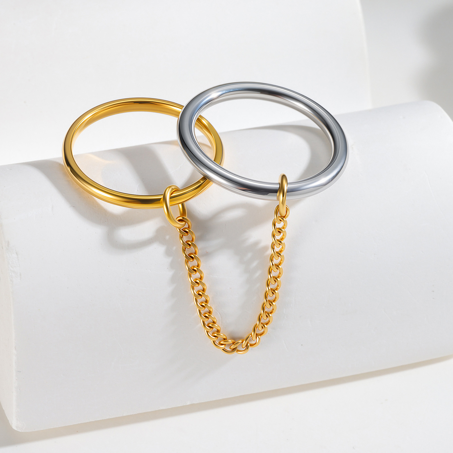 European and American chain titanium steel stacked ring, niche interlocking finger ring titanium steel jewelry, new cross-border Amazon ring pic 4