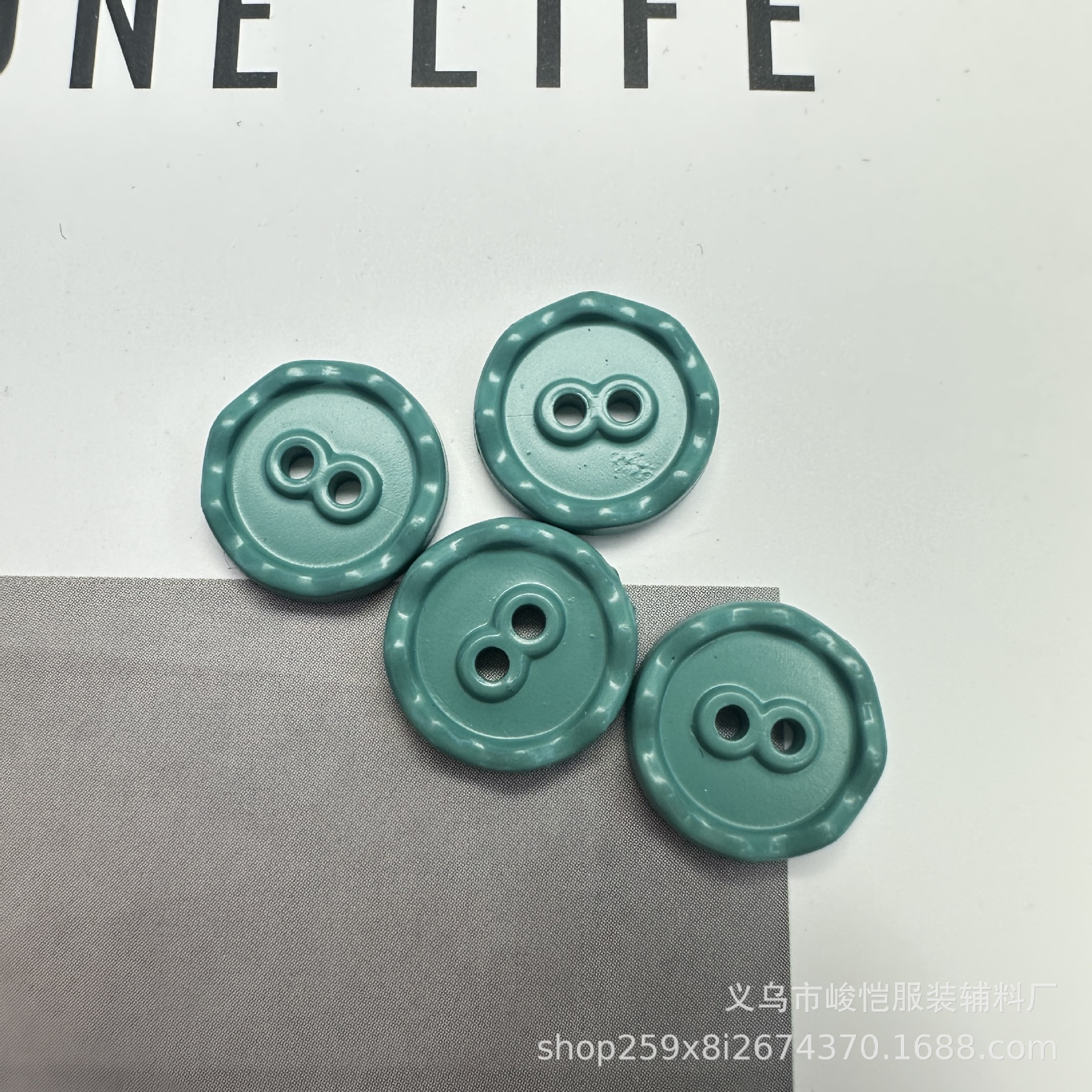 现货 彩虹糖多巴胺衬衫扣 树脂材质polo休闲衬衫童装迷你小扣子详情7