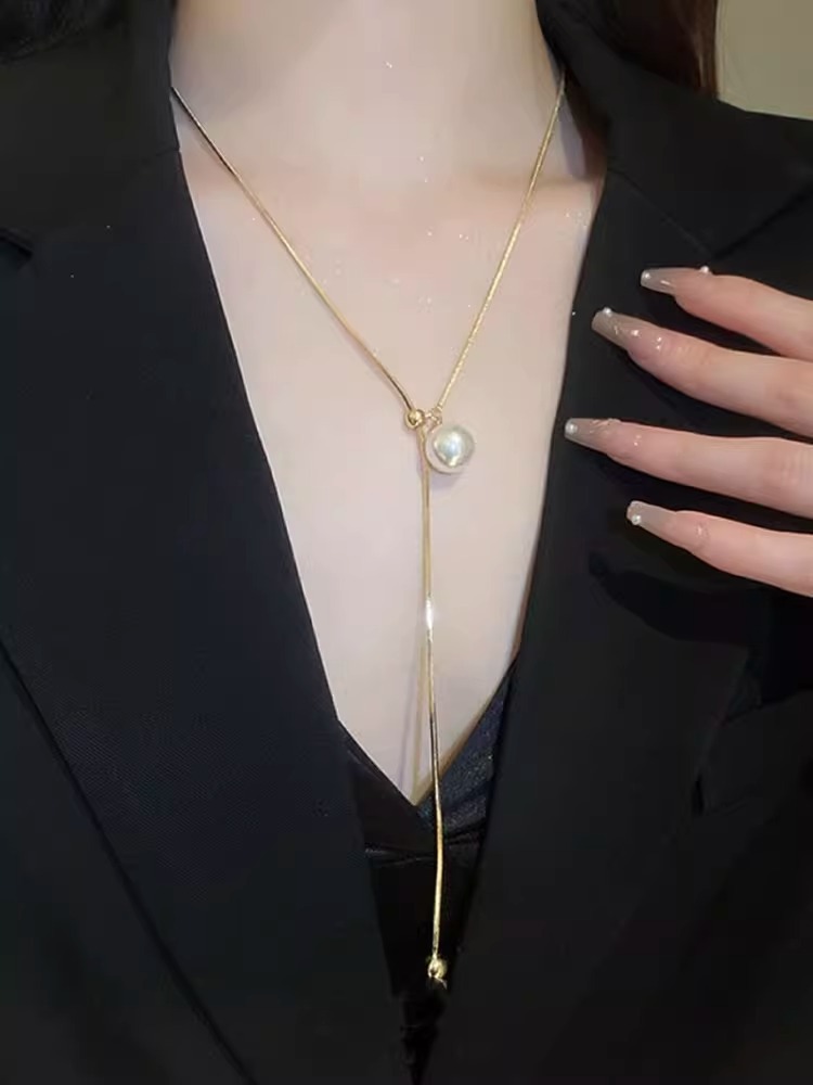Design sense pearl pull-out necklace for women, 2023 new trendy titanium steel, does not fade, elegant and versatile neckchain collarbone chain pic 1