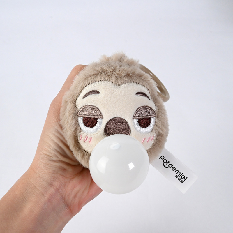 正版迪士尼挂件史迪奇公仔玩偶草莓熊毛绒玩具朱迪尼克书包挂饰女详情39