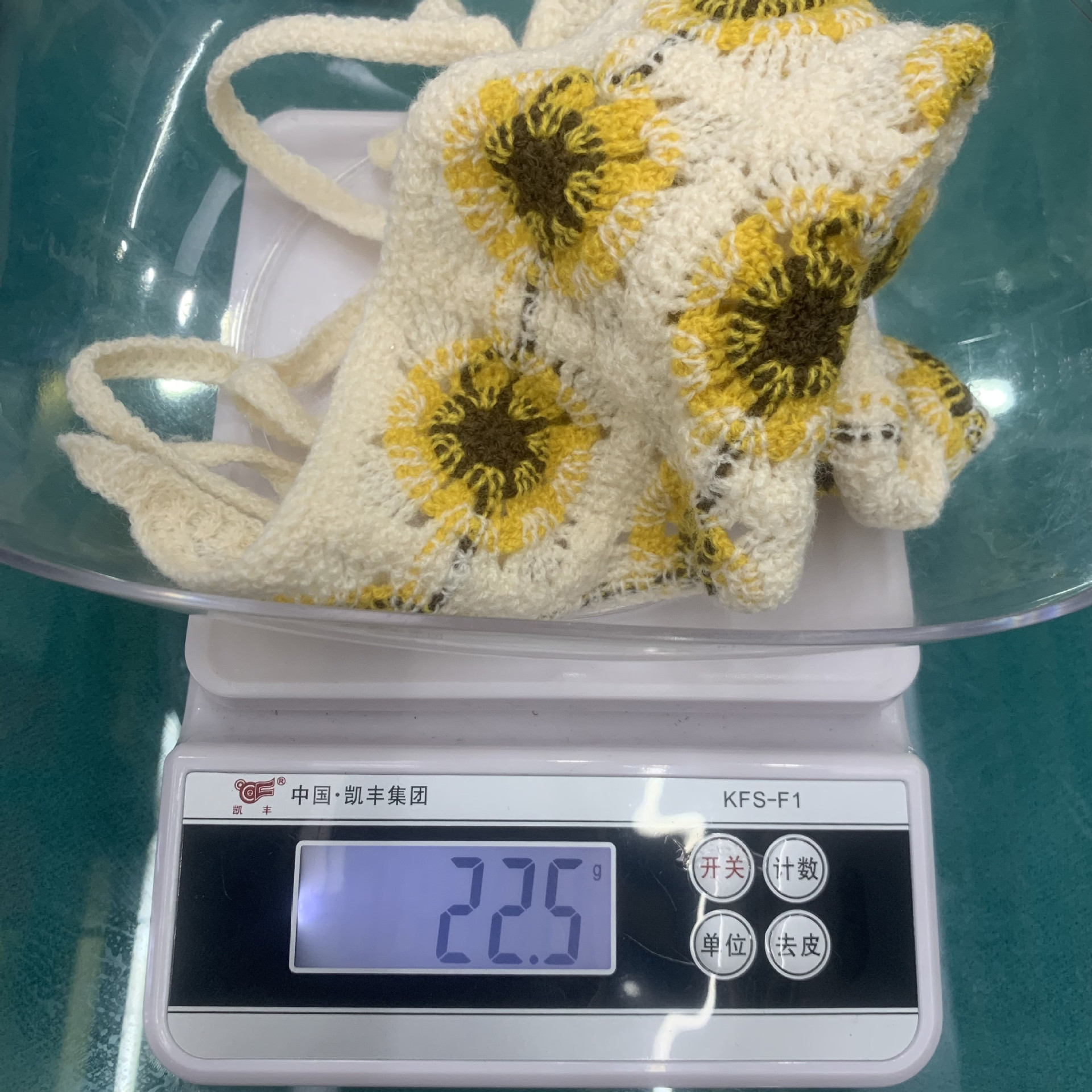 钩花头巾三角巾可爱风女围巾编织绑带头巾多巴胺韩版厂家直销批发详情4