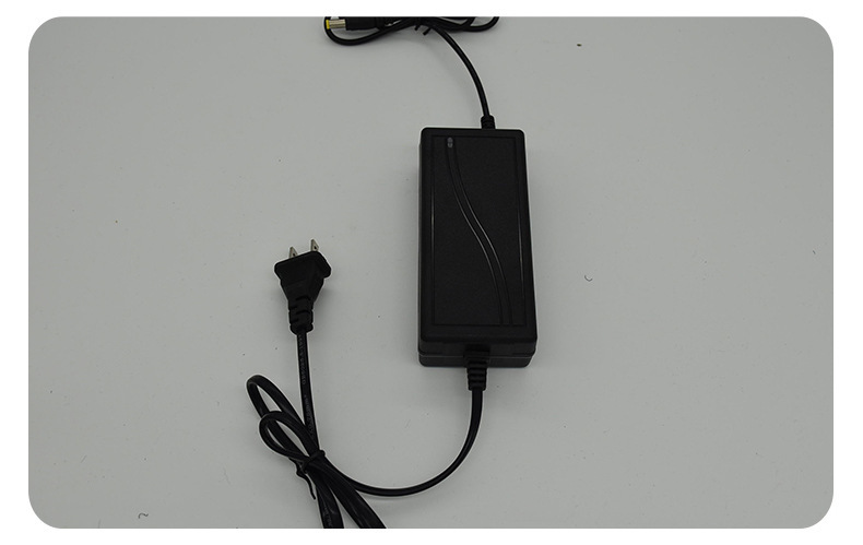 新款21V直充锂电池充电器电钻扳手锂电池电动工具直充电源适配器详情12