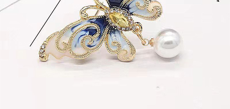 Butterfly brooch, high-end and elegant, high appearance level, cardigan, niche design sense, sweater, suit, versatile, retro brooch wholesale pic 7