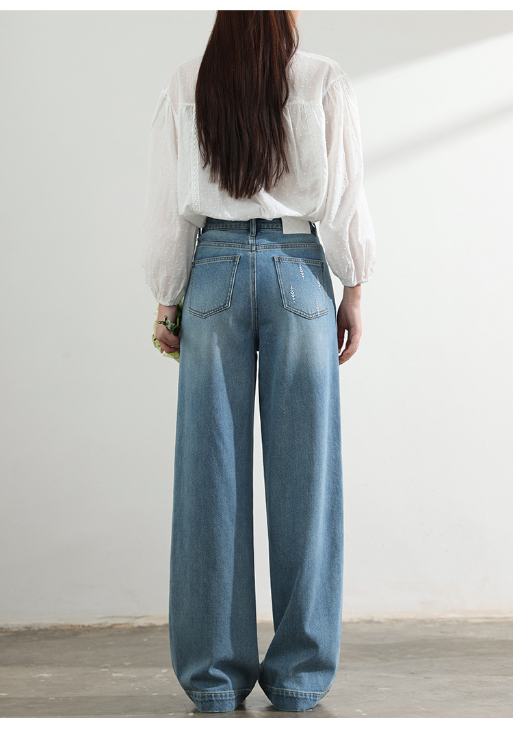 Factory direct sales of new light blue embroidered jeans for women. High waist, loose, slimming, concealing flesh, wide legs, straight, plus-size women pic 13