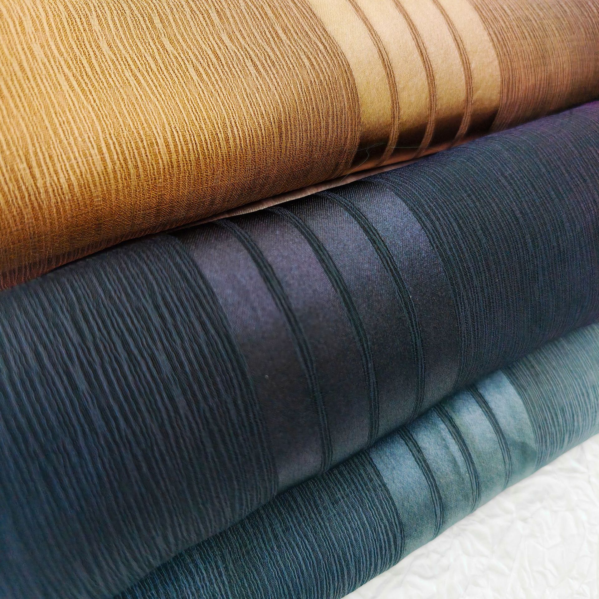 女式时尚百搭围巾头巾条纹褶皱设计渐变中东阿拉伯包头巾详情3