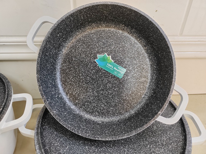 18pcs cookware Set 18-piece non-stick aluminum pot die-cast lid set tourmaline die-cast aluminum cookware pic 5