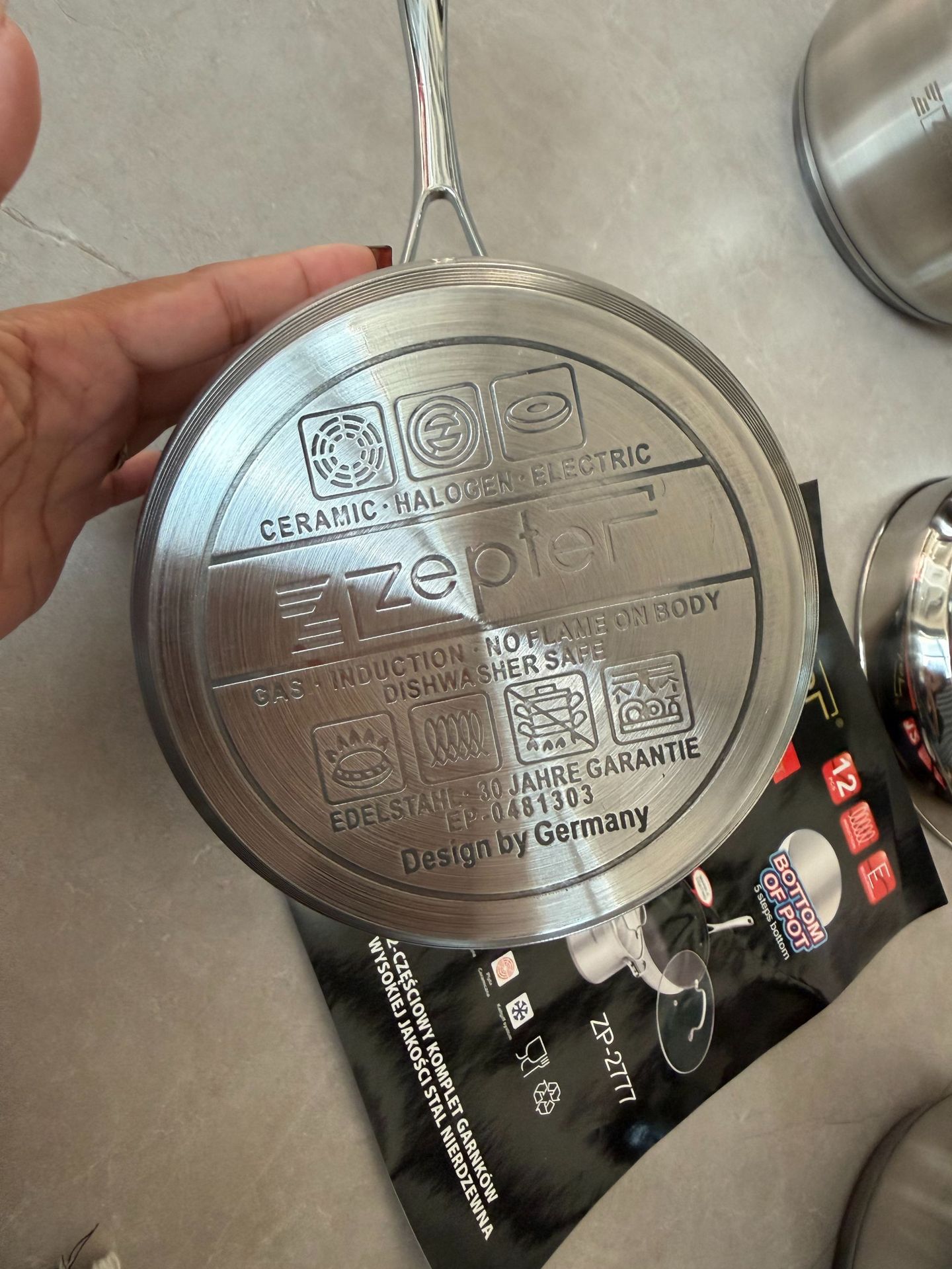 Zepter German 12-piece stainless steel pan ZP2777 non-stick frying pan pic 3