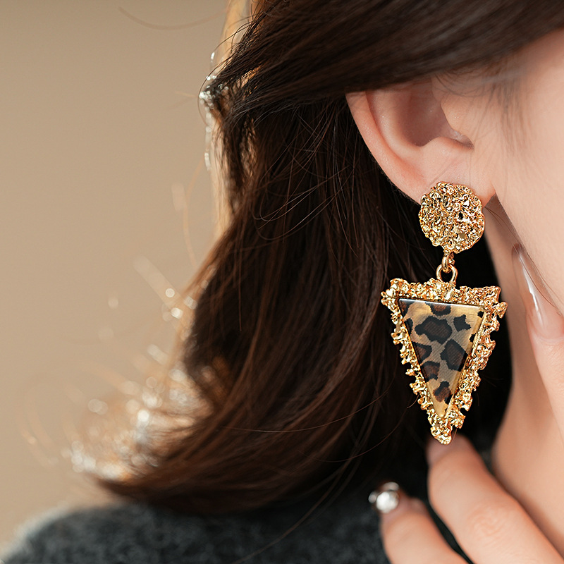 钢针圆形纹路三角形树脂豹纹耳钉夸张高级感耳环欧美时尚耳饰批发详情10