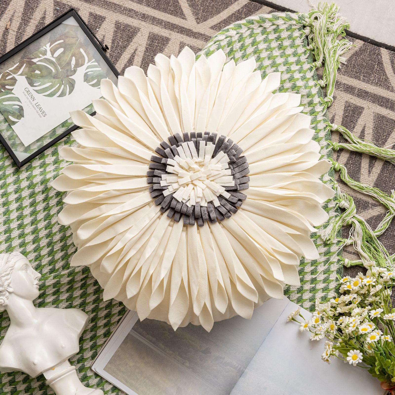 Internet-famous InS-style sun flower pillowcase, small Daisy bedside cushion, office sunflower pillow cover pic 12