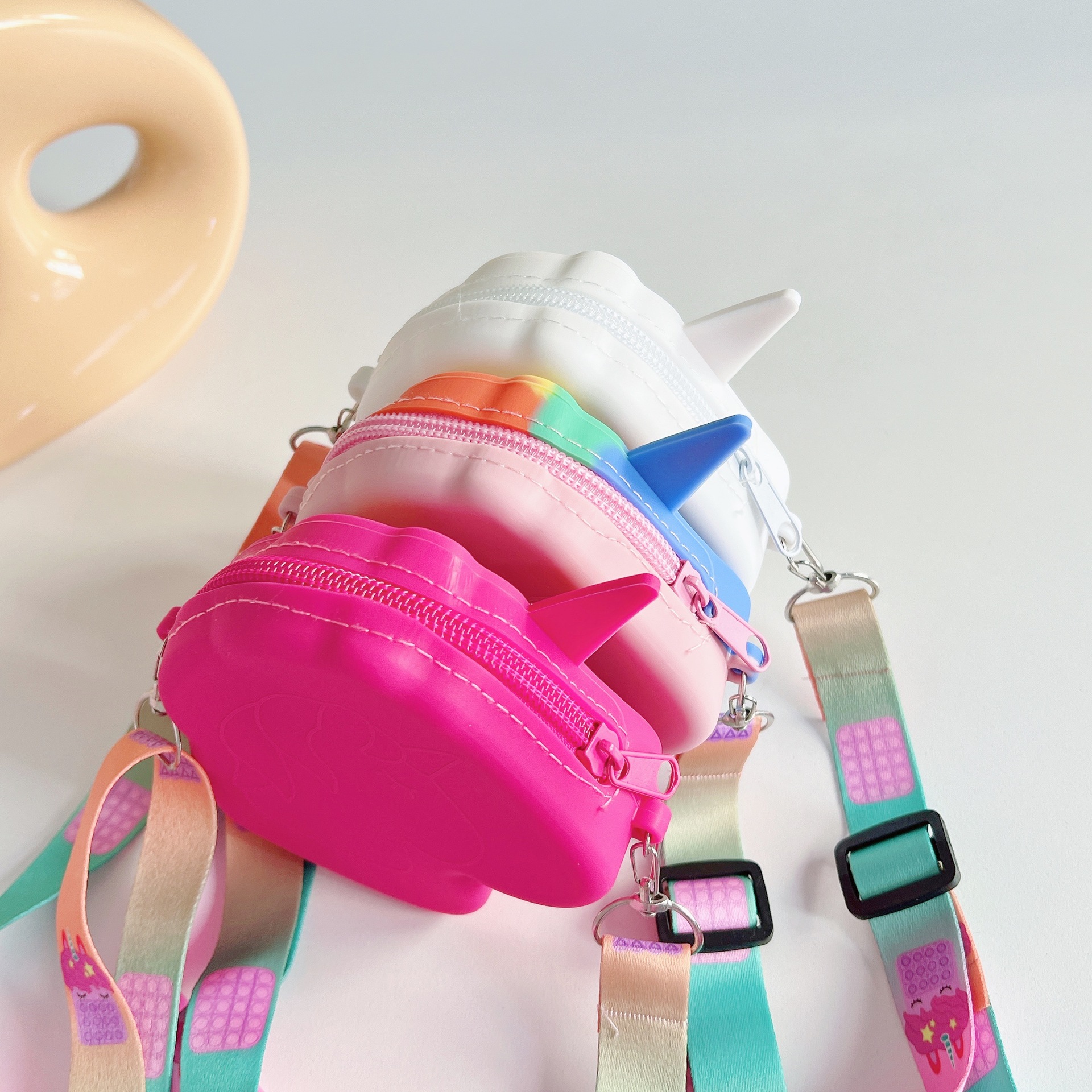 灭鼠先锋独角兽包包跨境新品儿童单肩斜挎包硅胶零钱包卡通泡泡包详情6