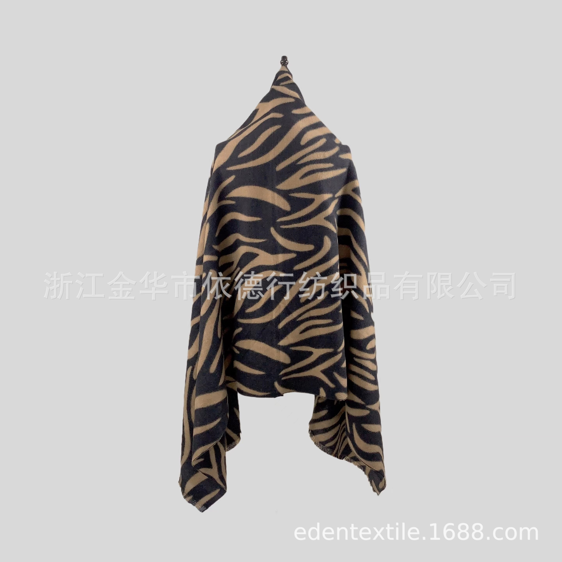 A zebra-patterned short beard scarf is a perfect match for women in autumn and winter. It features a thick, warm and trendy Korean-style faux cashmere scarf in a solid color pic 5