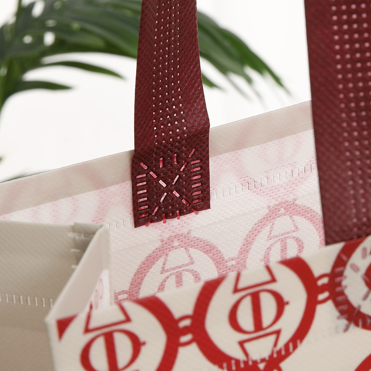 现货批发无纺布袋 覆膜防水 折叠立体 广告礼品手提袋 适用服装店购物袋 环保耐用详情6