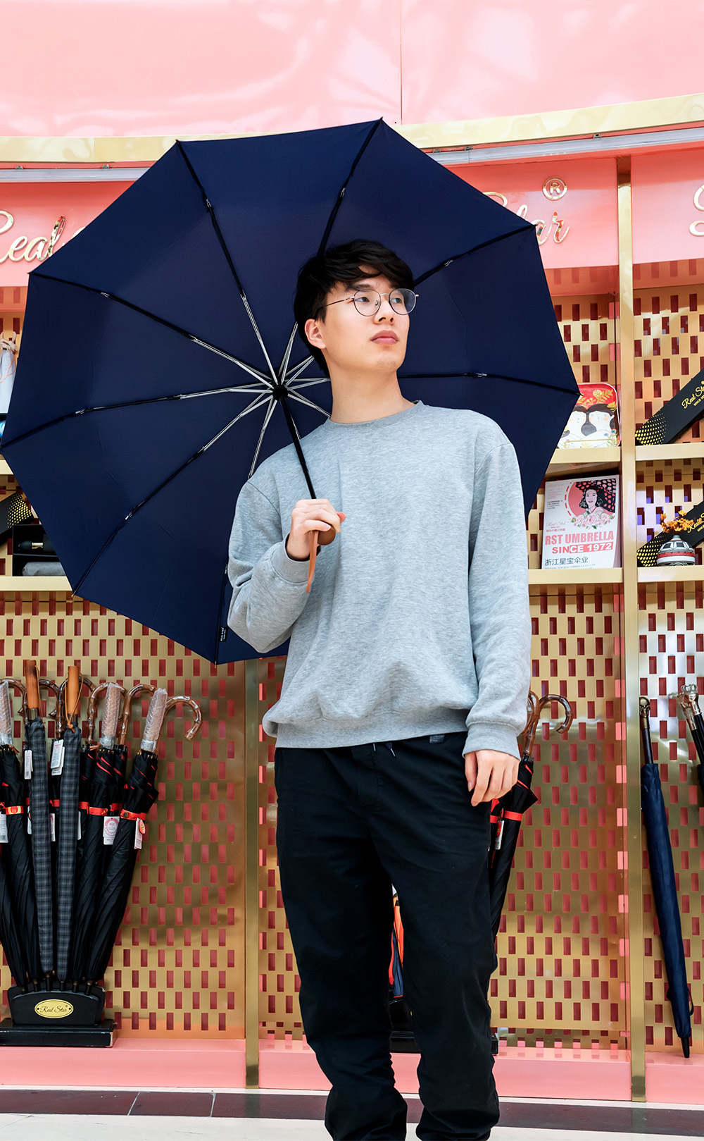 【新品】可印刷logo礼品伞25寸10骨自动三折伞实木手柄商务广告伞详情9