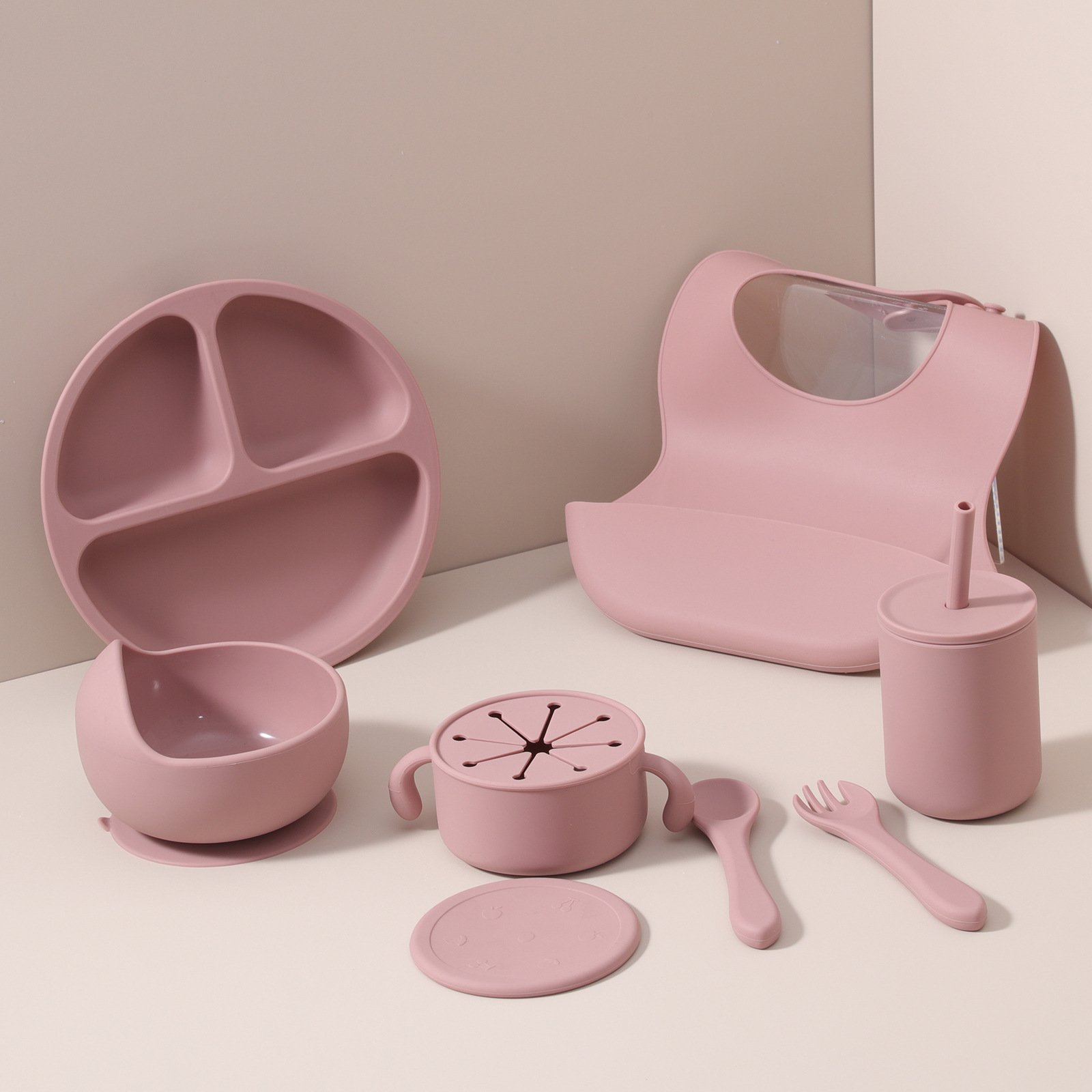 跨境爆款儿童硅胶餐盘套装 婴儿喂养辅食吸盘碗 围兜学饮杯 喂养餐具 安全无毒易清洗详情6