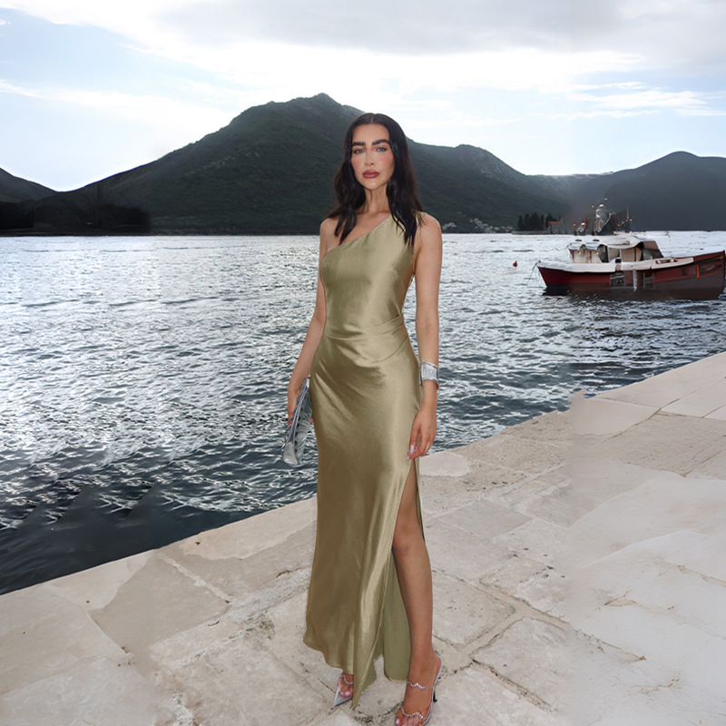 Cross-border Amazon 2024 Spring/Summer, European and American style, slimming, single-shoulder, socialite style, slit, sexy satin dress for women pic 47