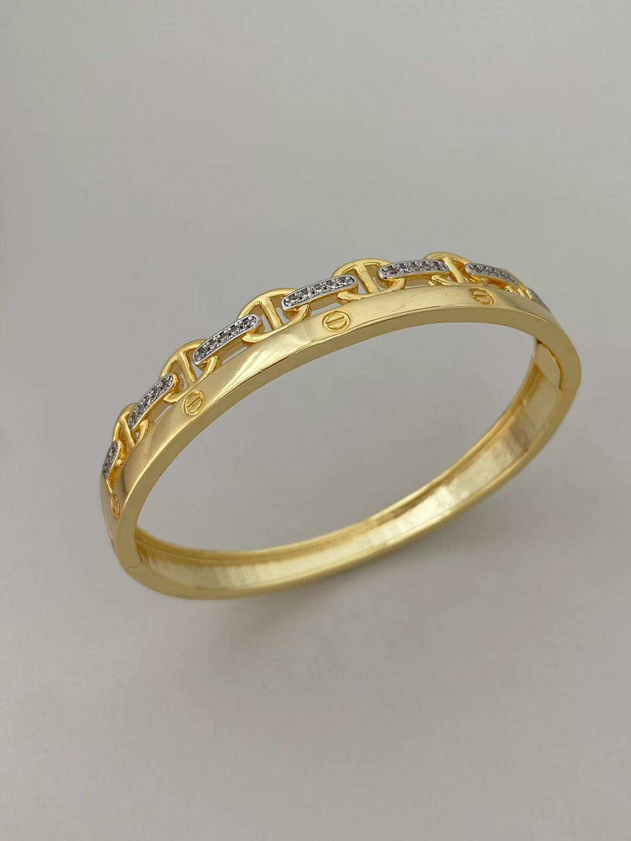 Direct sales from the manufacturer of the popular cross-border fashion hollowed-out diamond-encrusted snap-on pig nose ring and bracelet set for women pic 7