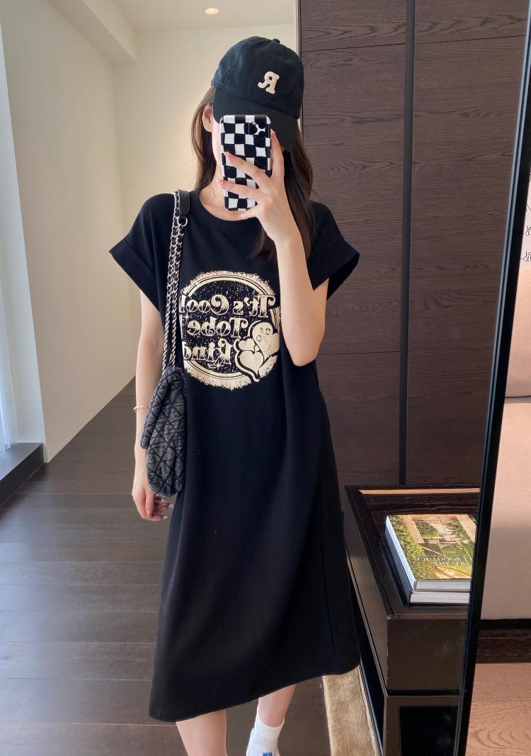 朵妮 一件轻松出门 慵懒时髦落肩袖显瘦长T恤女连衣裙夏新款2023详情10