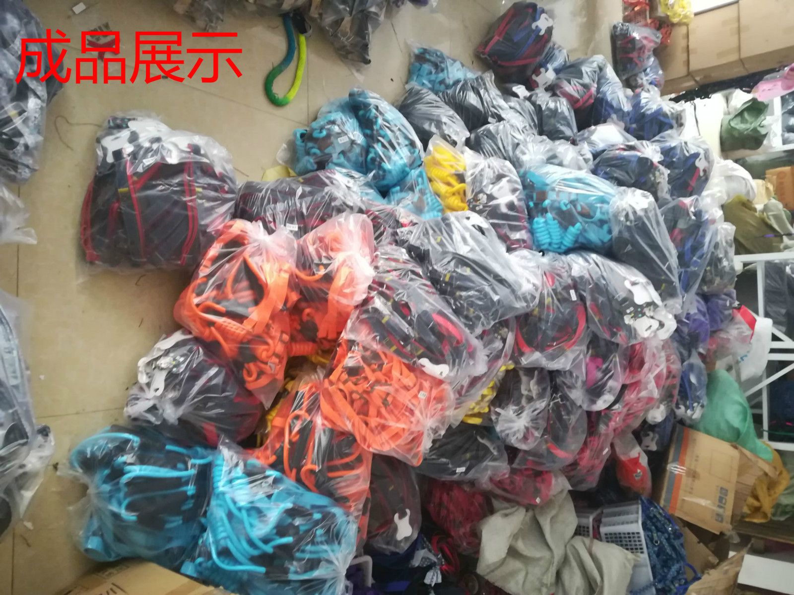 宠物包斜挎外出便携包狗狗胸前宠物背包透气宠物单肩包斜挎包批发详情22