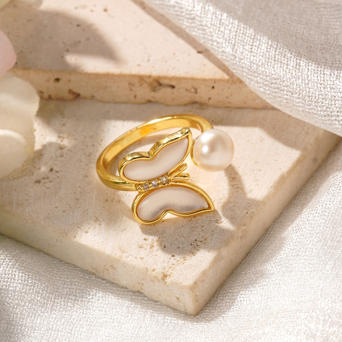 European and American ins light luxury open ring, fashionable and versatile, geometric line zirconium-inlaid small chanel-style simple ring, niche wholesale pic 18