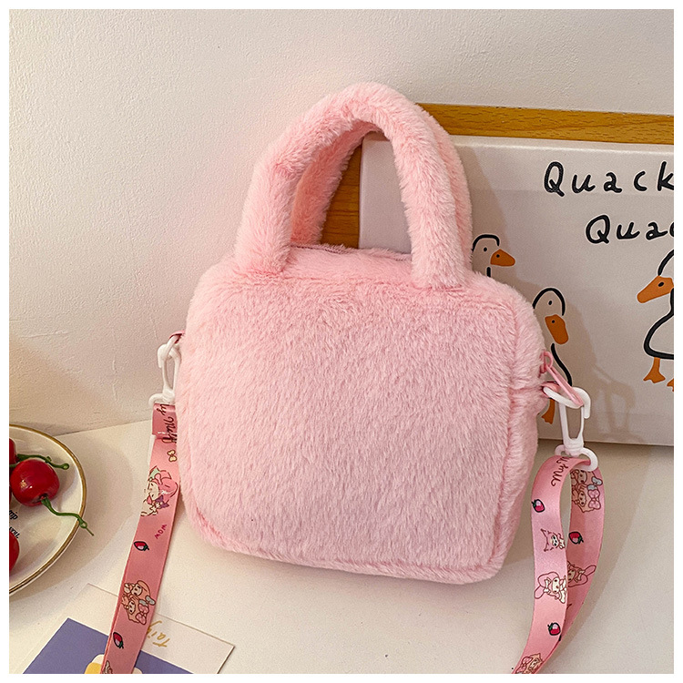 卡通三丽鸥库洛米毛绒包手提化妆公仔包儿童抓机娃娃斜跨零钱小包详情30