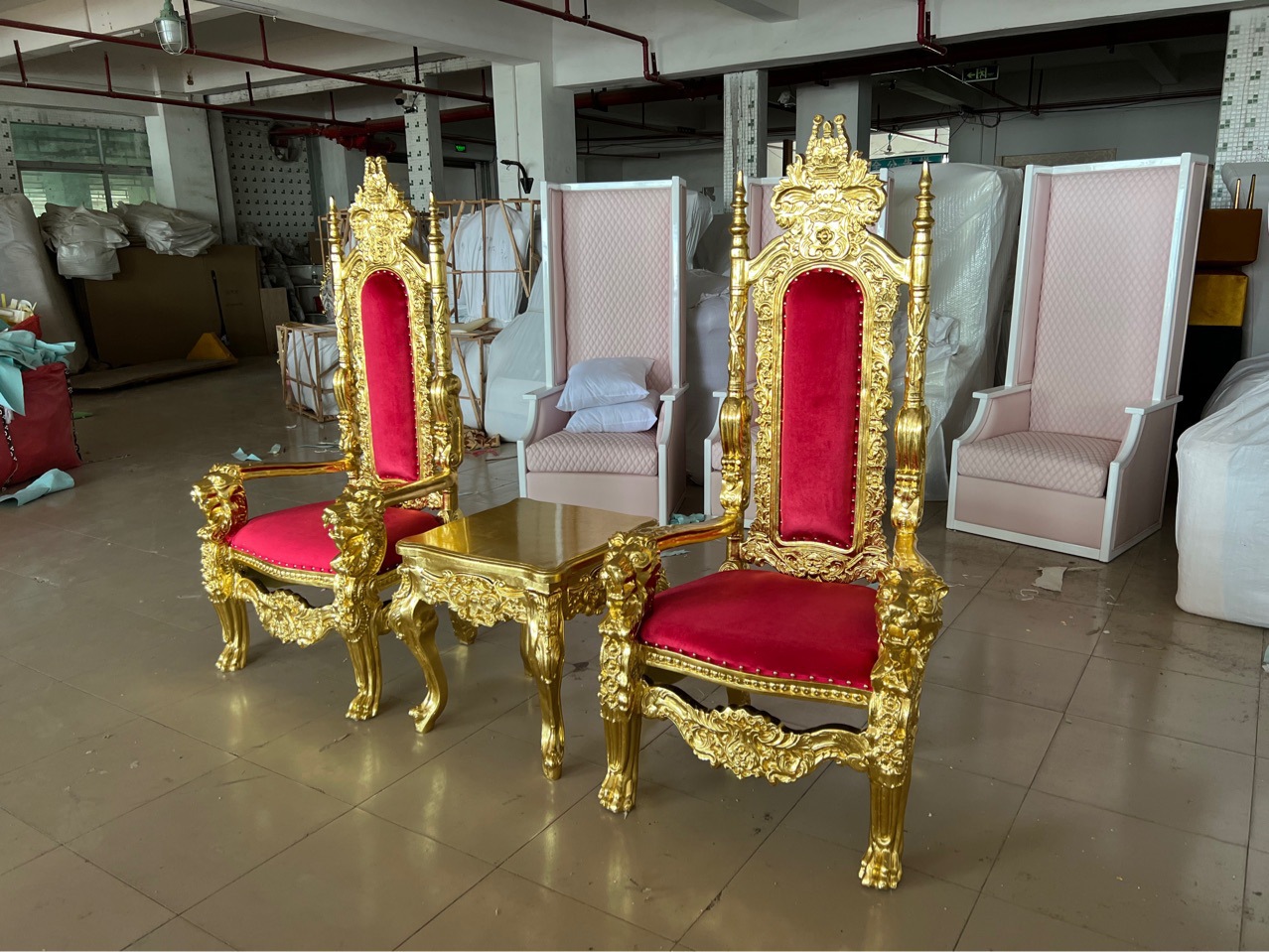 酒店会议椅婚庆婚礼大厅娱乐欧式仿古堡餐椅高级皮质实木靠背久坐家具餐椅复古椅子椅子木头登子高凳子椅子高级感豪华详情10