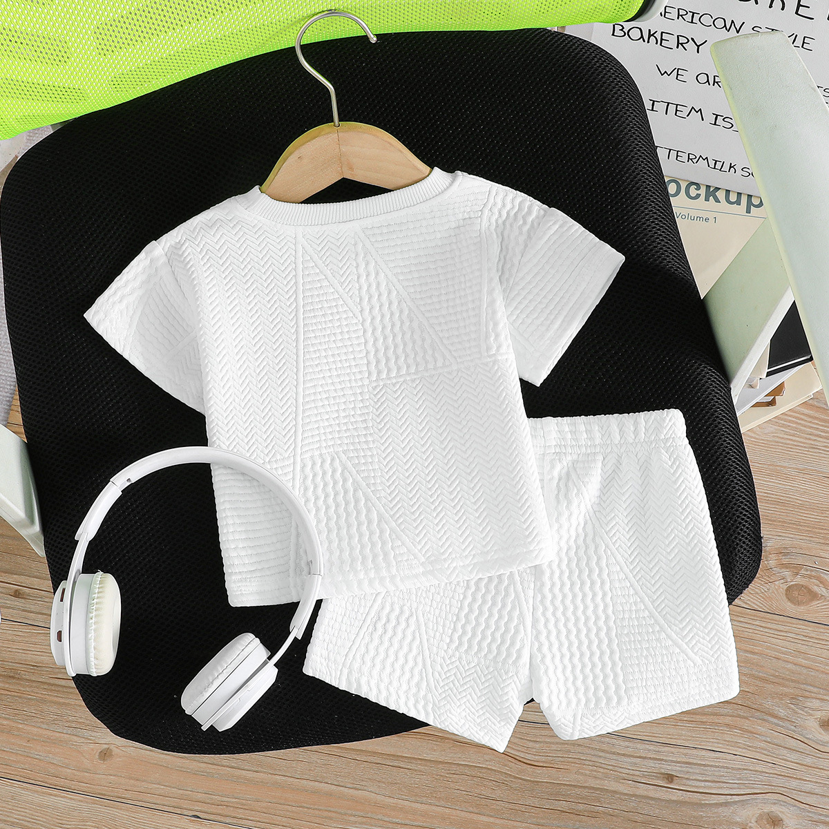 A simple and comfortable embroidered T-shirt and shorts set with horse racing patterns for boys aged 0-3 years old, a new summer sports outfit pic 29