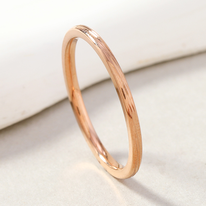 欧美风不锈钢戒指女不掉色轻奢高级感2mm批花三条线戒指素圈指环详情6