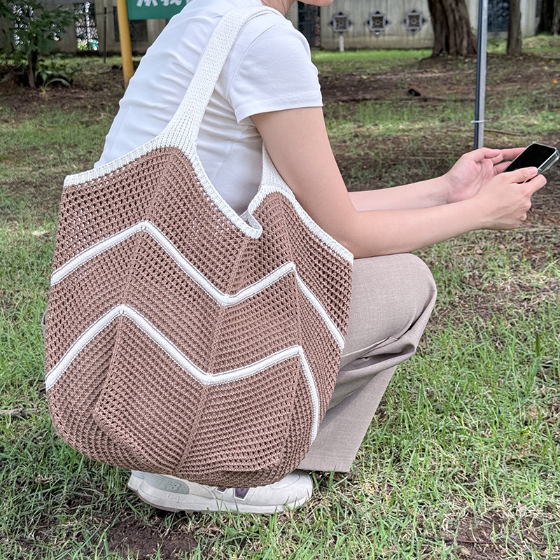 Casual large-capacity knitted bag for women 2025 new style, trendy, versatile and stylish single-shoulder bag, fashionable tote woven bag pic 16