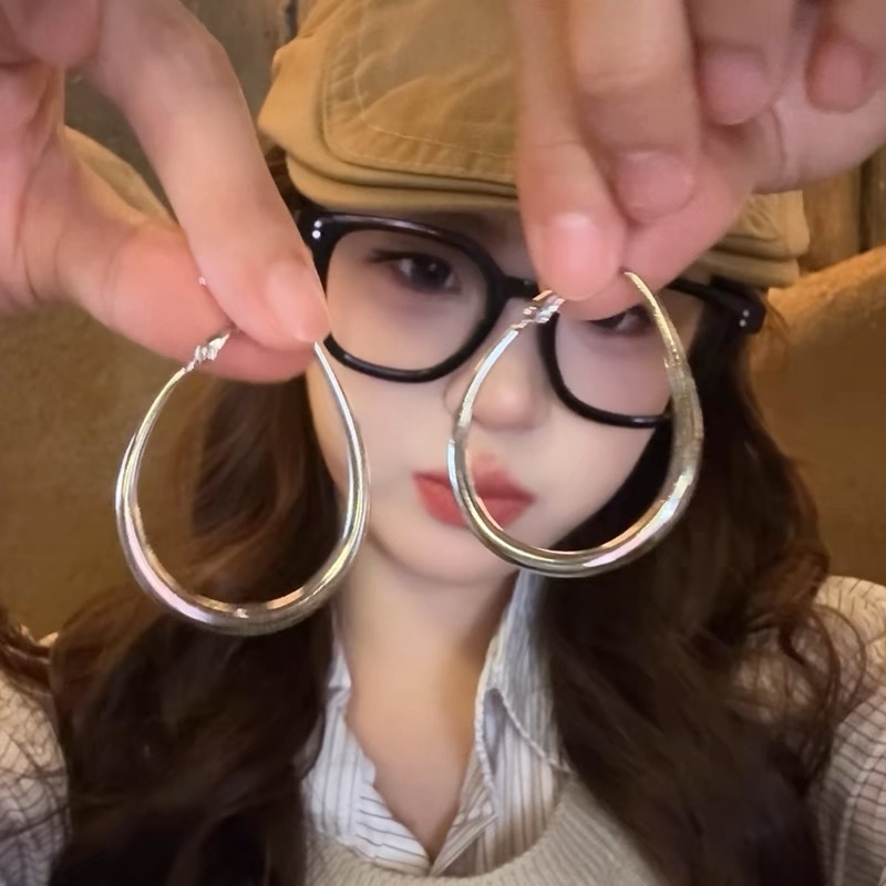 韩系素圈耳圈女2024新款简约爆款圆脸耳环轻奢气质高级感椭圈耳饰详情1