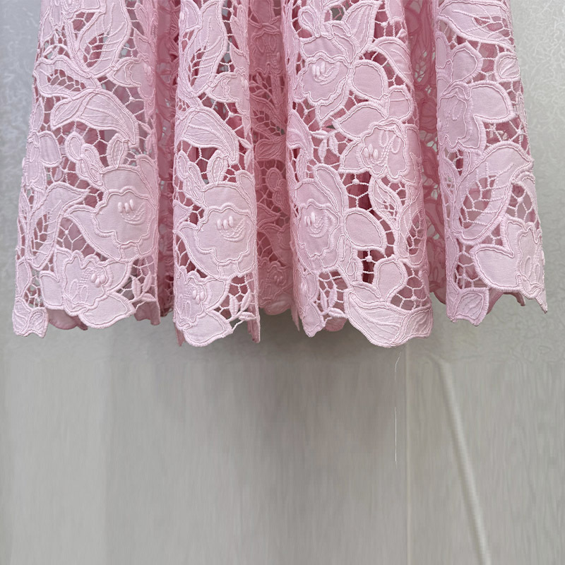 早秋2025法式小香风甜美荷叶边吊带重工双层蕾丝花卉蛋糕连衣裙女详情9