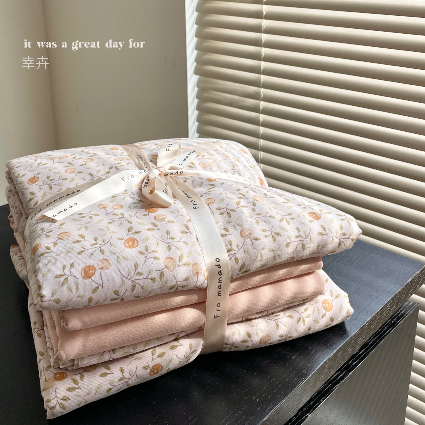 A set of three or four pieces with fresh small floral print double-layer yarn, pure cotton soft naked sleeping quilt cover and cartoon bedding pic 77