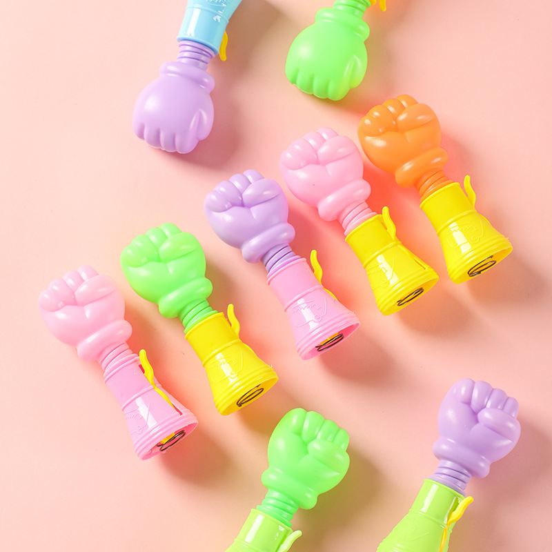 创意弹射拳头亲子互动玩具幼儿园奖励活动礼物摆摊赠品义乌批发详情5