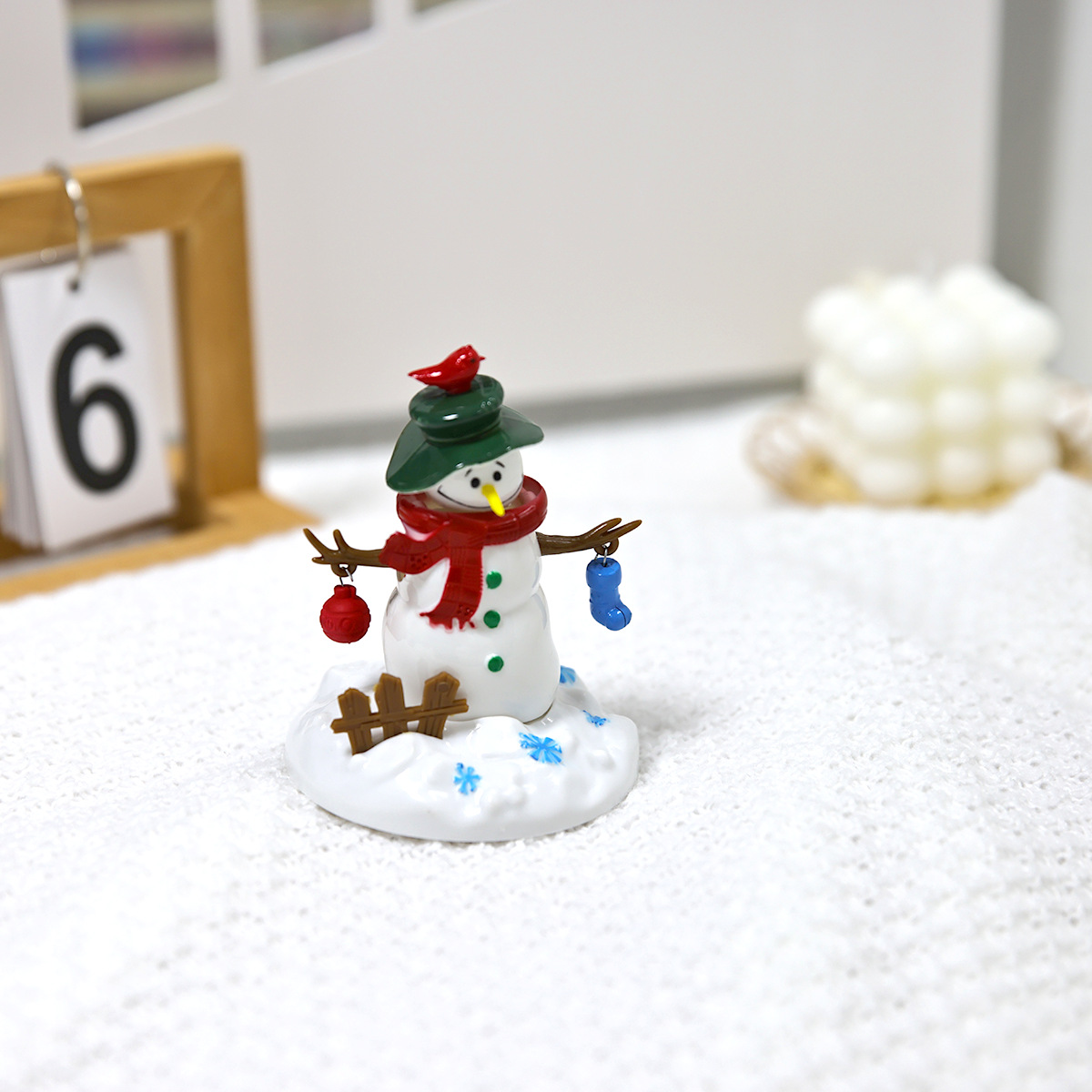 Cross-border best-selling solar-powered automatic rocker Christmas holiday gift fence, clown snowman accessory available for wholesale pic 6