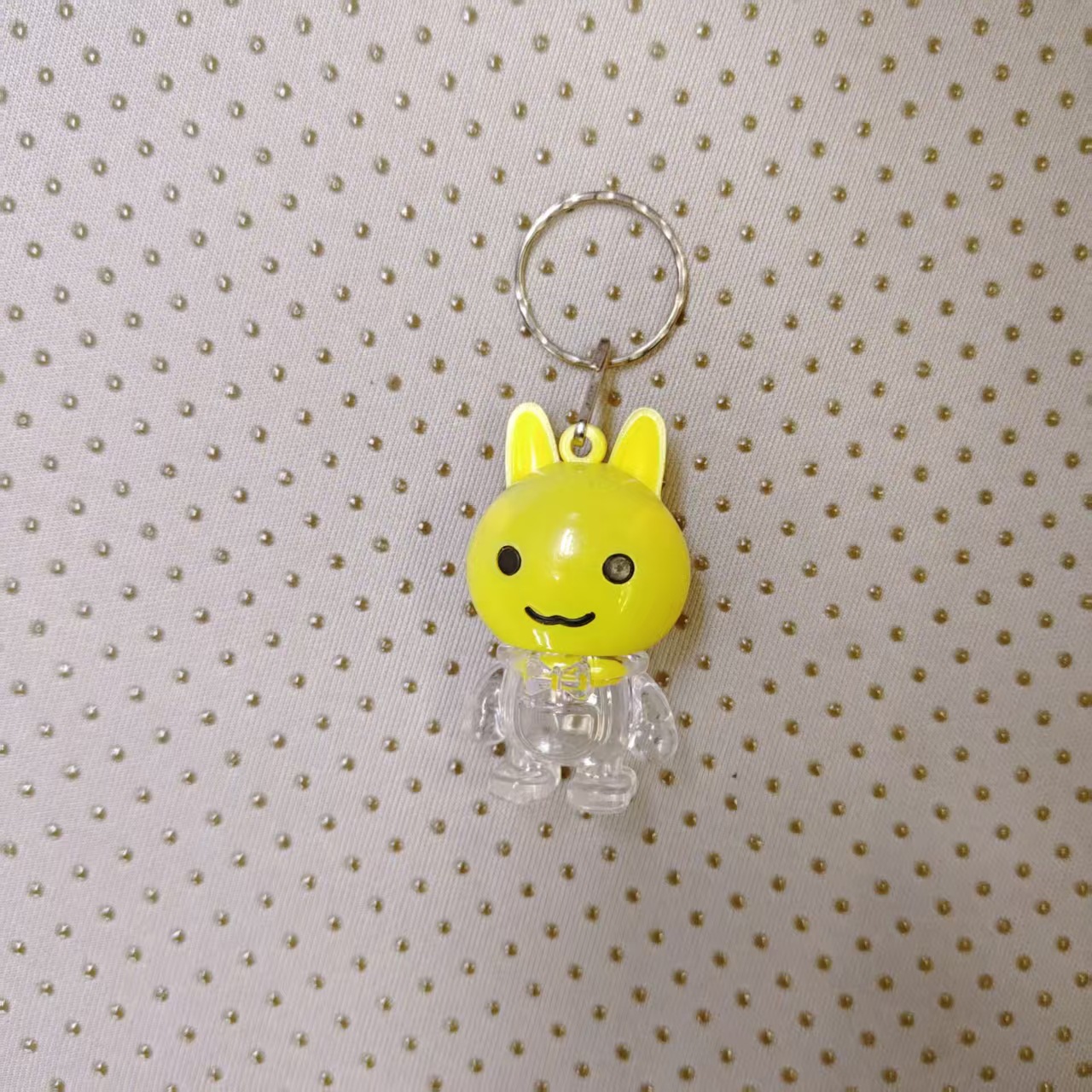 Cartoon rabbit-shaped keychain main body flowing sand oil toy Song Jin Little horse pendant keychain accessory pic 4