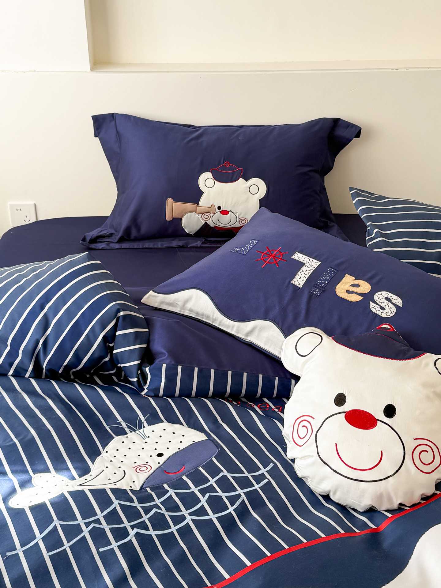 Four-piece set of washed cotton for boys and children, three-dimensional embroidered cartoon bed sheets and bedding pic 11