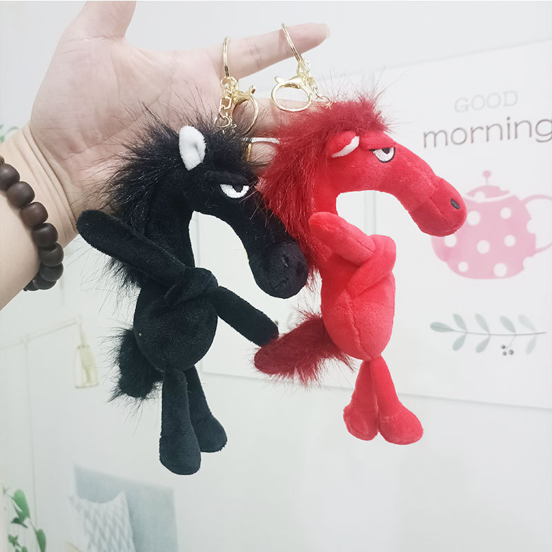 爆款2026马年吉祥物高冷黑马钥匙扣挂件玩偶毛绒玩具情侣包包挂饰详情1