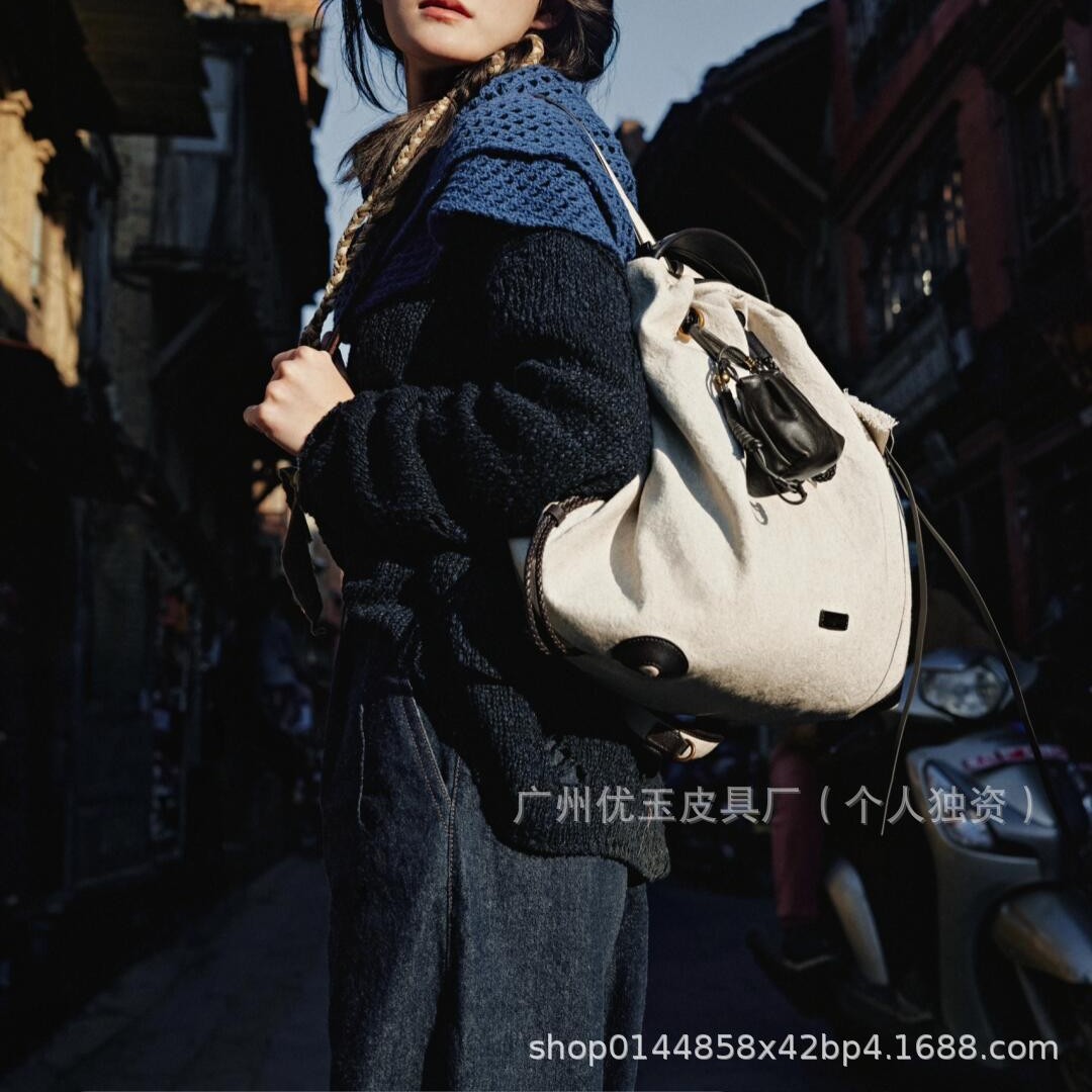 【文淇同款】Songmont山下有松百纳系列双肩包女大容量通勤电脑包详情5