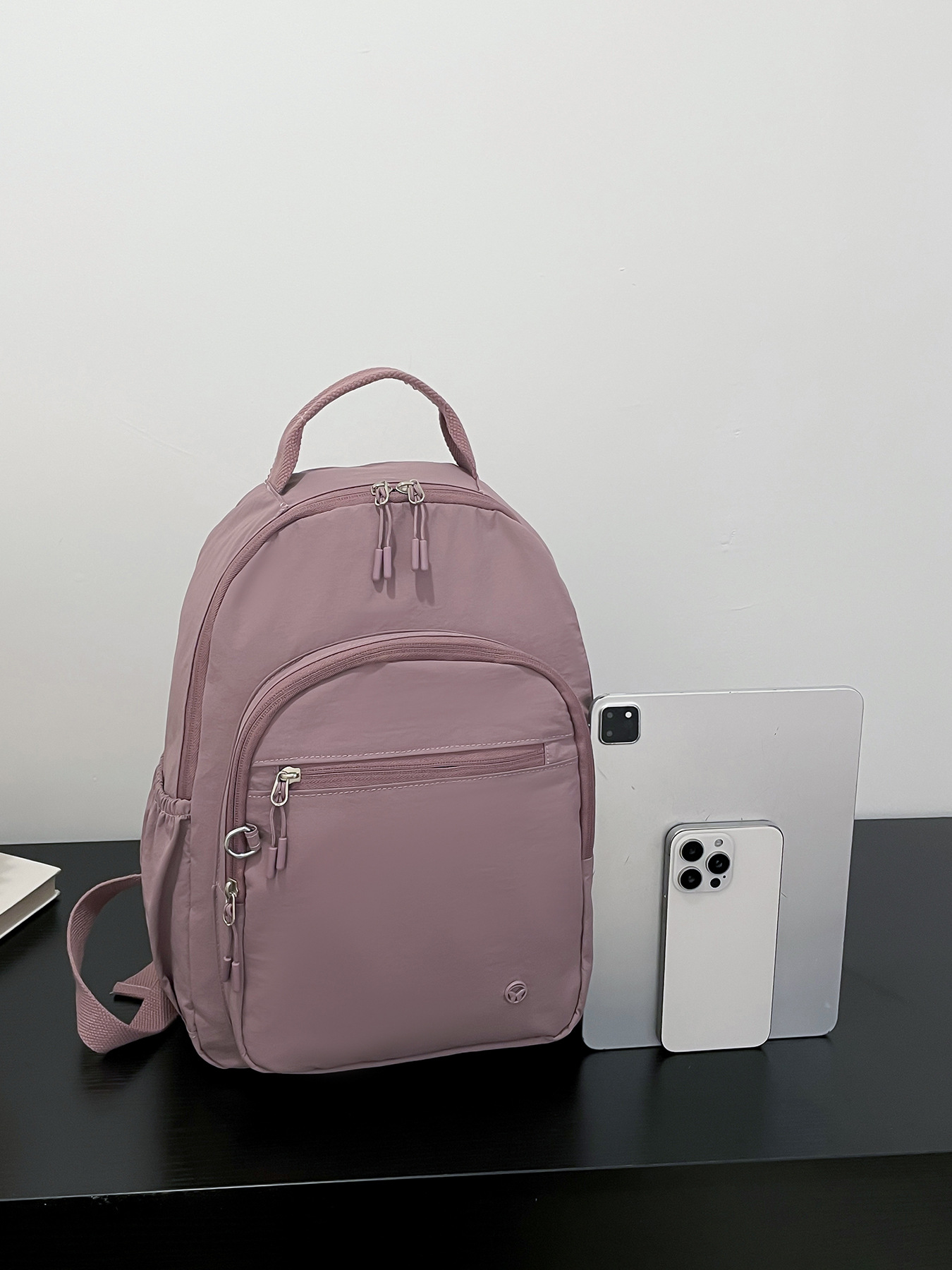 现货外贸跨境大容量轻便多隔层女士休闲百搭防泼水学生双肩包学生详情50