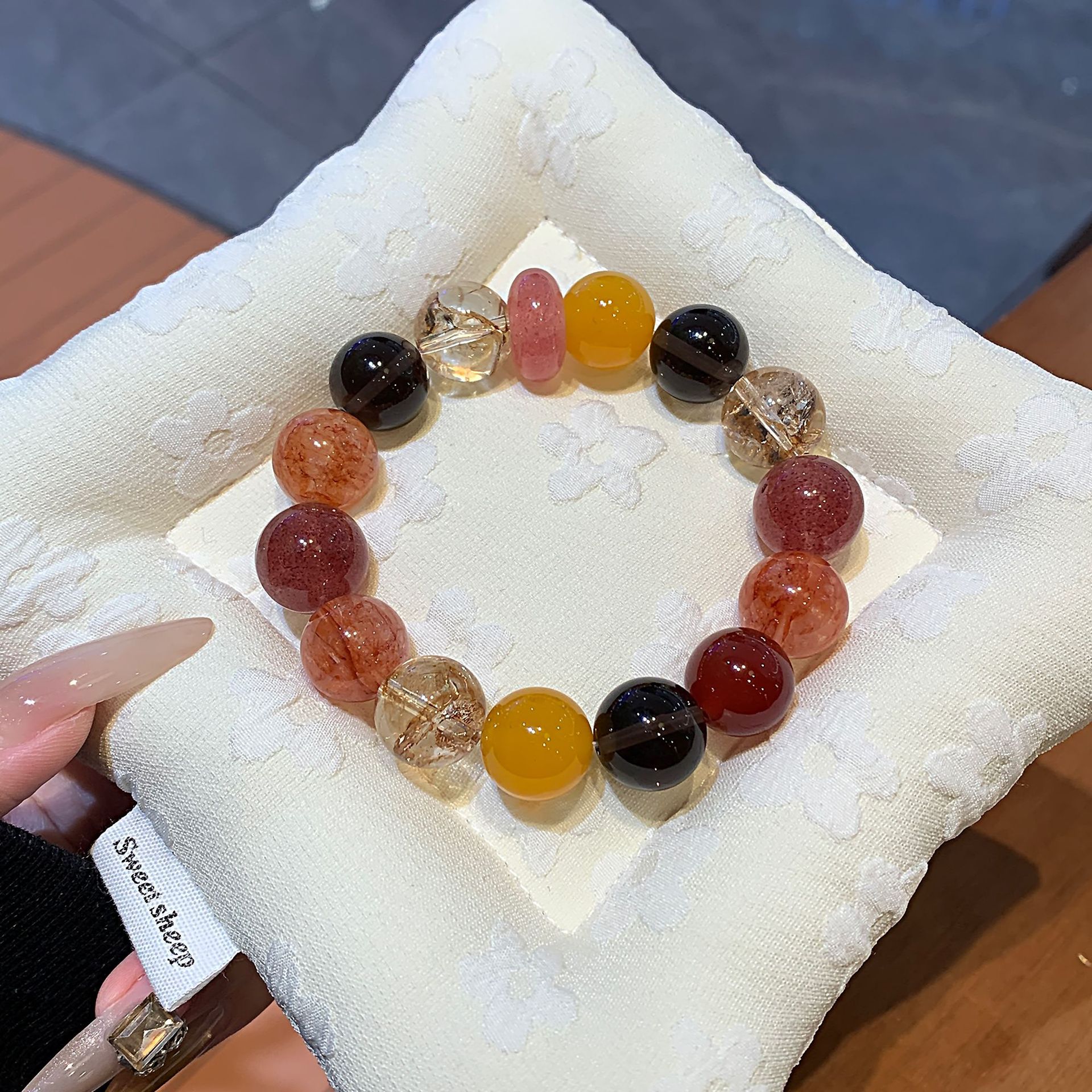 【花木兰】原创天然草莓晶搭配金箔爆花 设计手饰串 时尚精致手串详情4