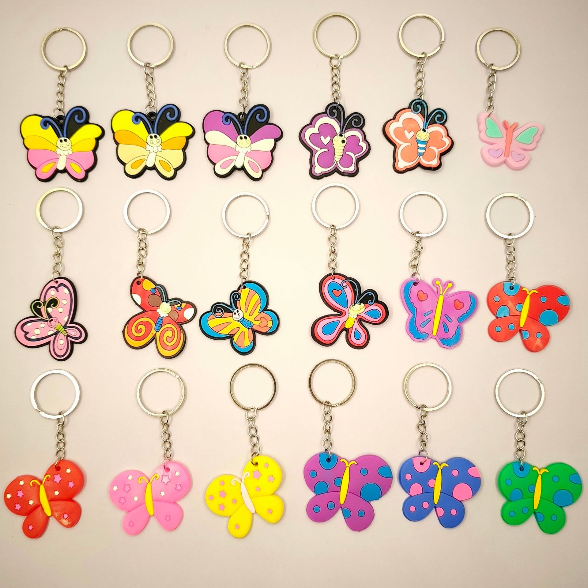 跨境热卖蝴蝶软胶钥匙扣儿童钥匙扣幼儿园小学生开学日分享详情7
