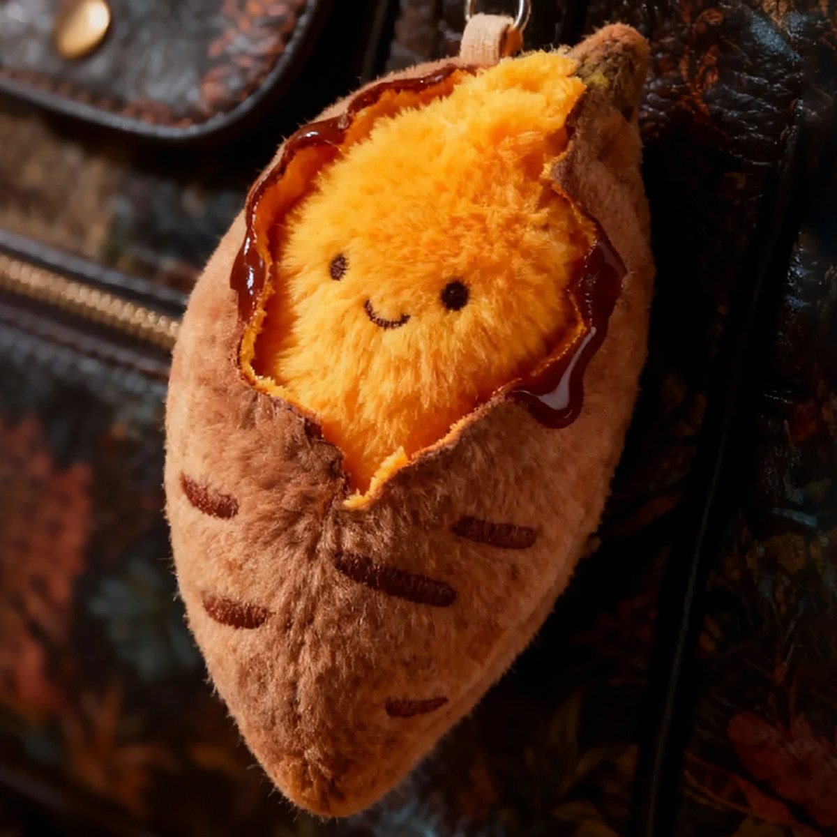 烤地瓜可爱毛绒挂件钥匙包挂玩偶娃娃公仔书包挂饰送礼物烤红薯详情5